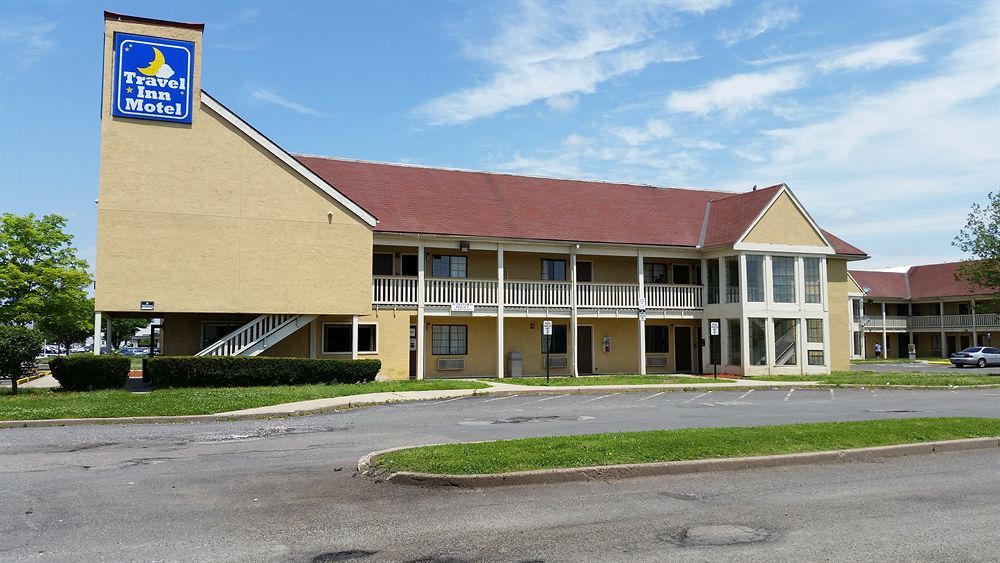 Travel Inn Motel Hartford Zewnętrze zdjęcie